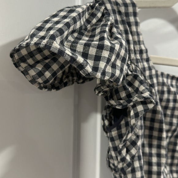 Urban Outfitters Gingham Button Down Ruffle Cap Sleeve Top - Picture 3 of 8